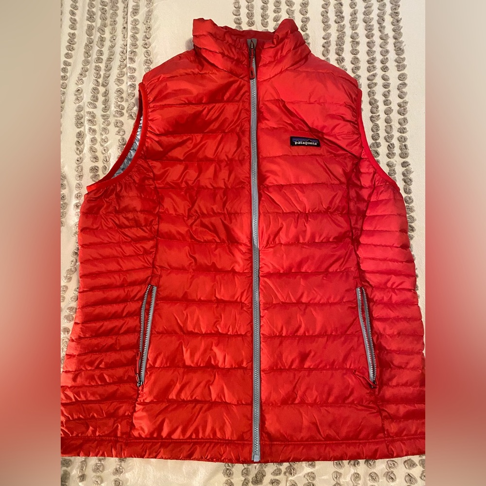 Patagonia Down Puffer Vest, red and blue, womens XL